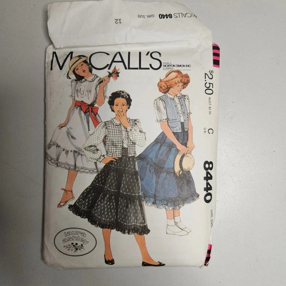 Vintage 1983 McCalls 8440 Laura‎ Ashley Girls Blouse Vest Skirt Pattern Size 12